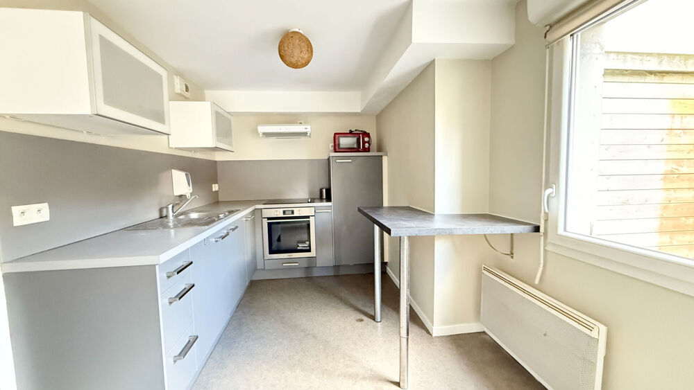 Vente Appartement LA CATHO-APPARTEMENT 2 CHAMBRES AVEC PARKING ET TERRASSE Lille