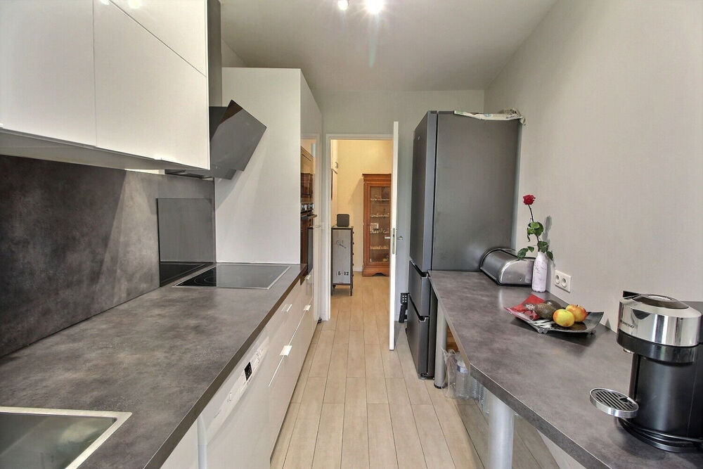 Vente Appartement Superbe appartement 4 pièces 69.43 m² au dernier étage avec vue sur jardins à Massy Centre Ville Massy