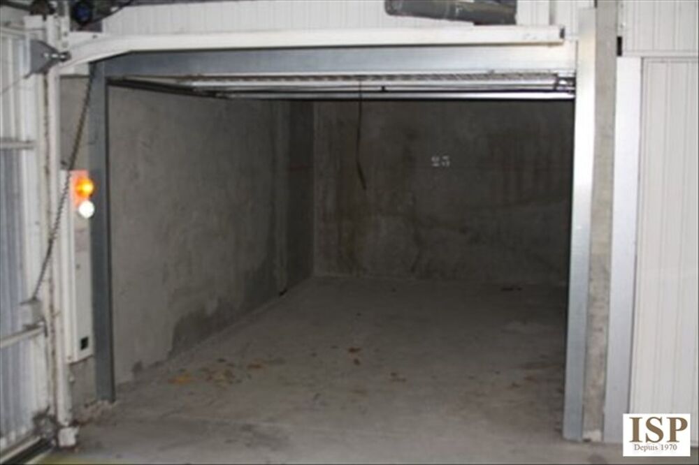 Location Parking/Garage GARAGE LE PUY STE REPARADE - 14.5 m2 Le puy ste reparade