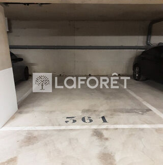  Parking / Garage  louer 10 m Les ulis