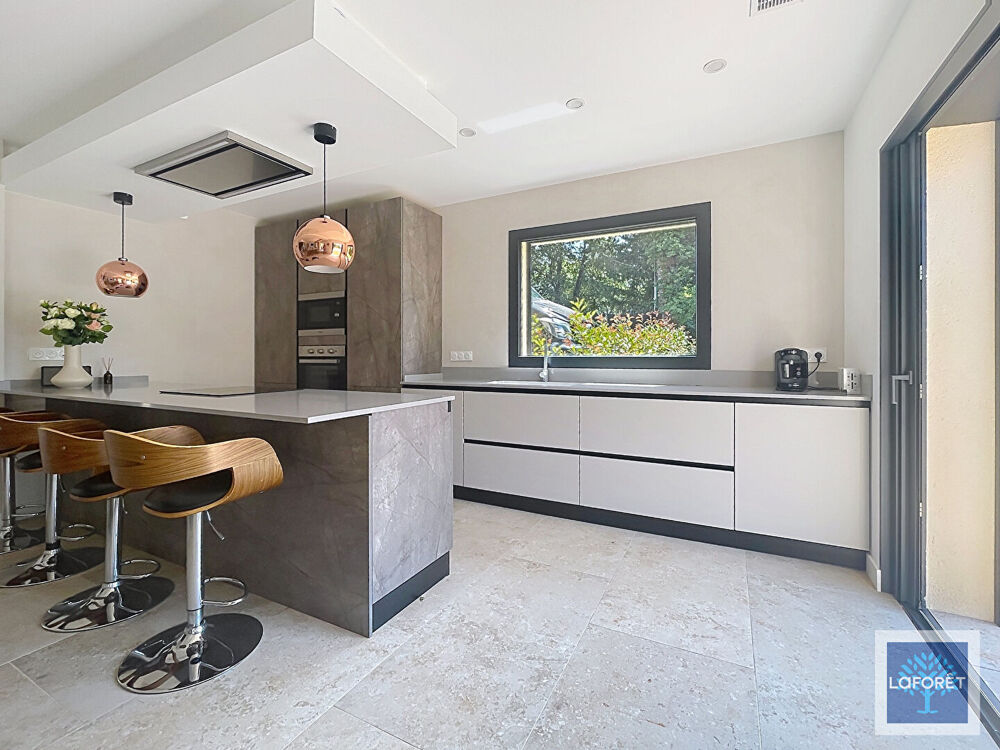 Location Maison LOCATION SAISONNIÈRE  Maison Saint Paul De Vence 6 pièce(s) 169 m2 Saint paul de vence