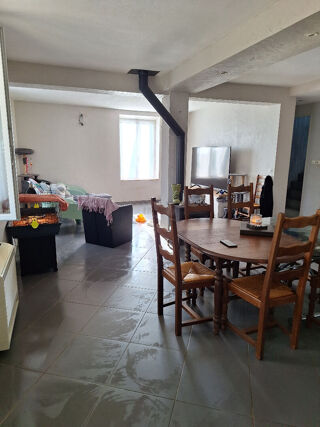  Maison  vendre 4 pices 165 m