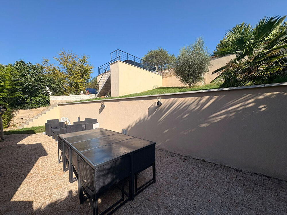 Vente Maison Maison Mezy Sur Seine 7 pièce(s) 174 m2 Mezy sur seine