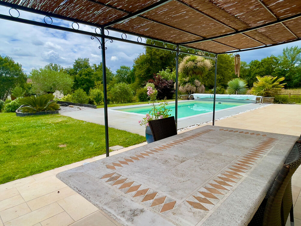 Vente Maison Le Cellier -7 pièce(s) -5 chambres-180m2 Le cellier
