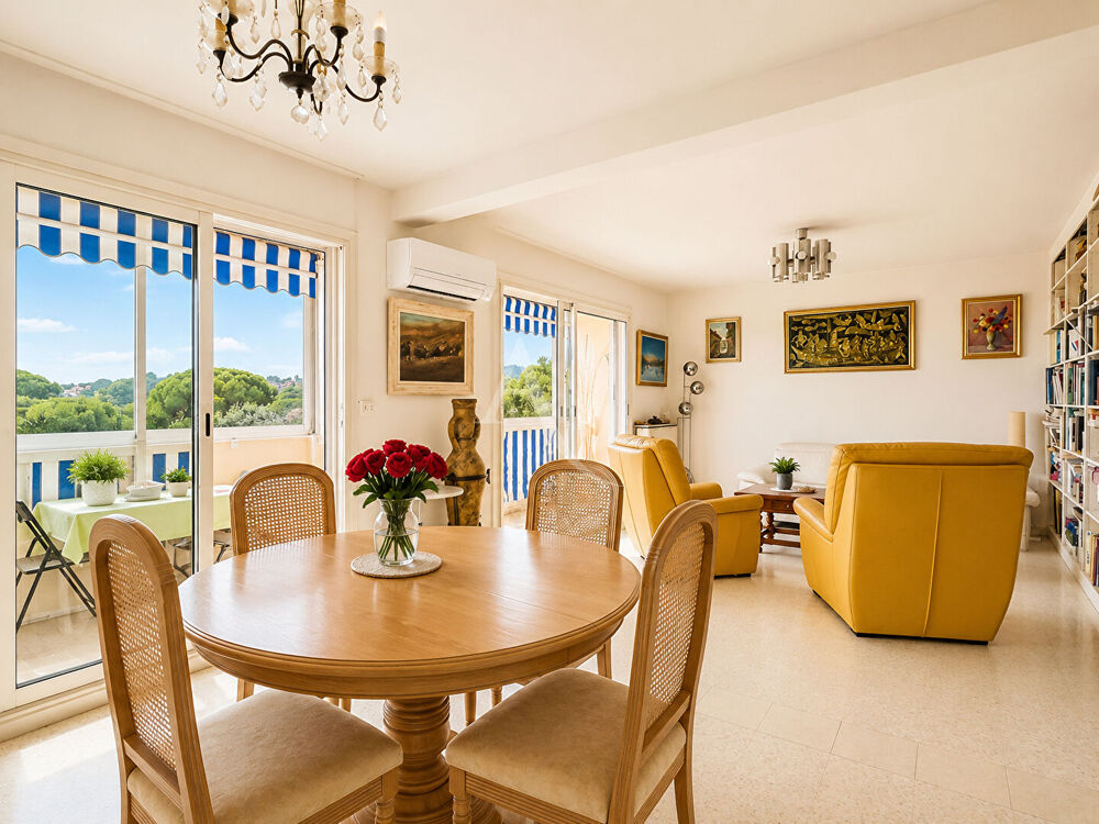 Vente Appartement BANDOL - À PIED DU PORT, DU CENTRE ET DES PLAGES Bandol