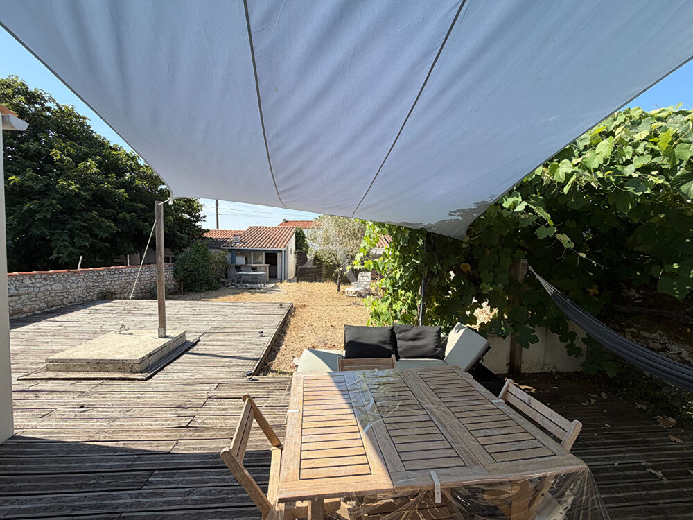 Vente Maison Maison familiale 4 pièces avec 2 garages à Port-des-Barques Port des barques