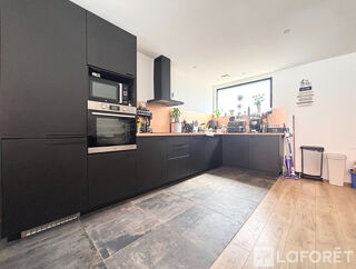  Appartement à louer 3 pièces 76 m²