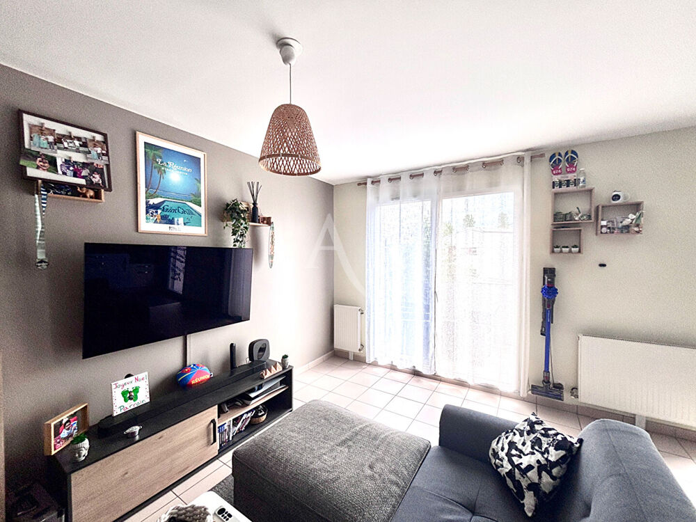 Appartement Meaux 2 pièces 44.66 m2 - balcon -2 places de stationnement - Parc du Patis