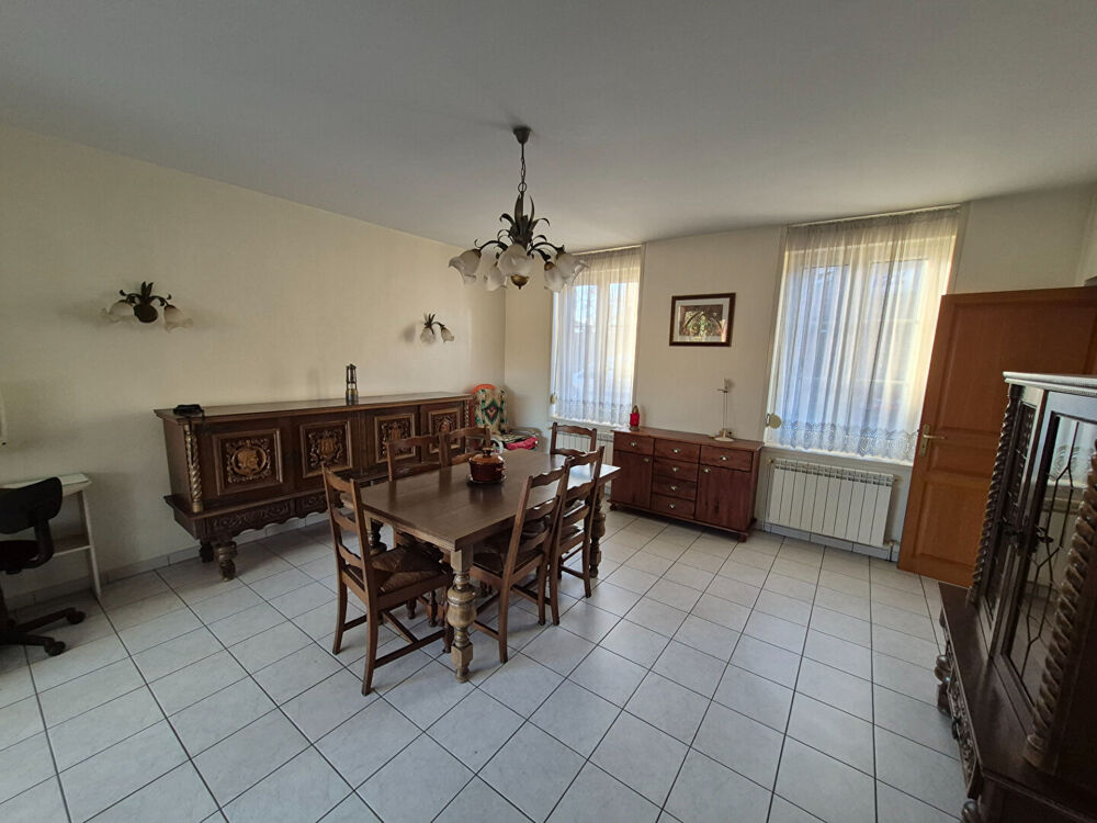 Maison familiale de caractère 4 pièce(s) 152 m2