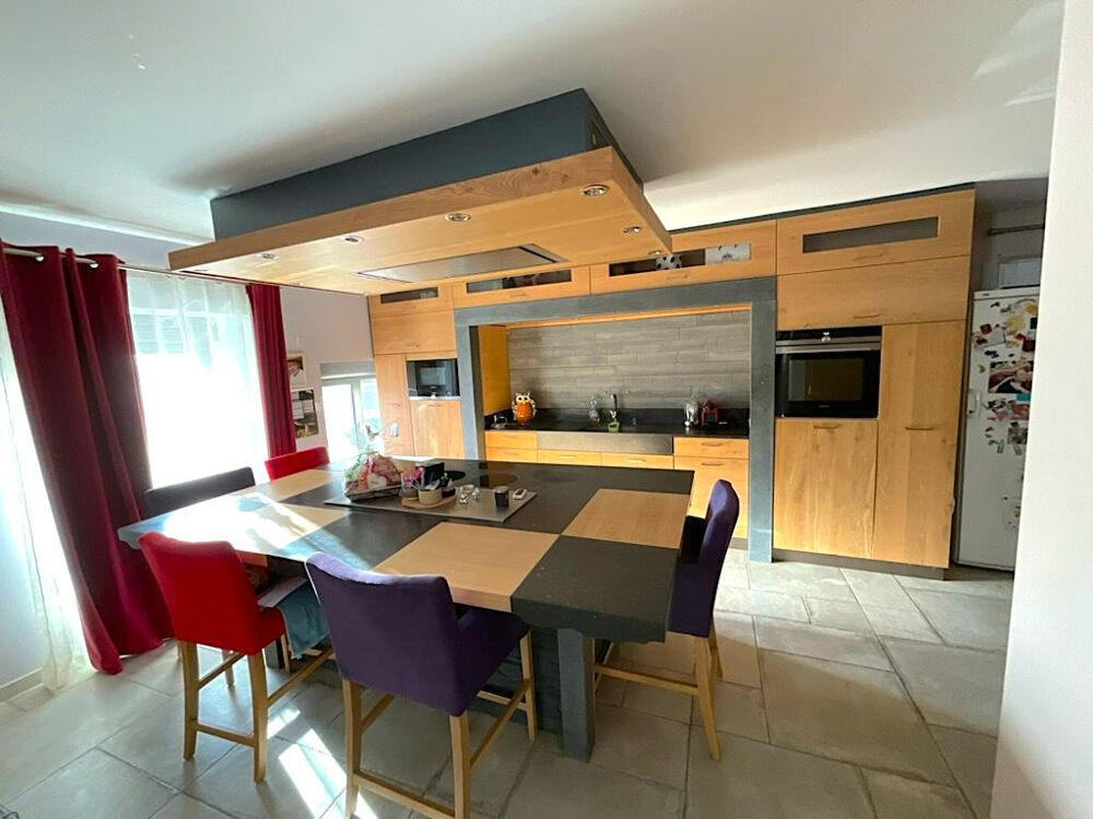 Vente Maison Maison de campagne 8 pi�ce(s) Magny les jussey