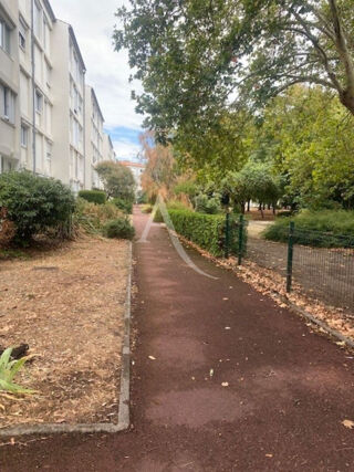  Appartement à louer 3 pièces 67 m²