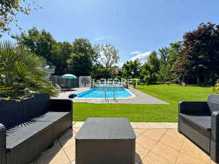  Maison � vendre 8 pi�ces 310 m�