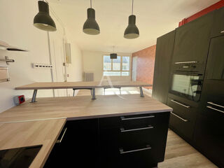  Appartement à louer 3 pièces 58 m²