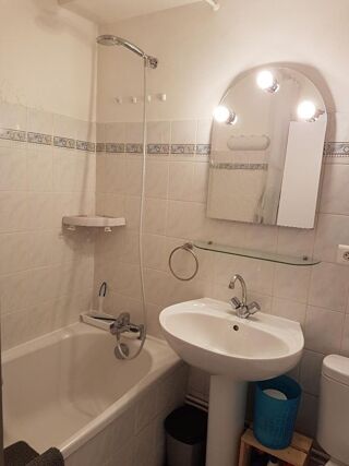  Appartement à louer 2 pièces 37 m²
