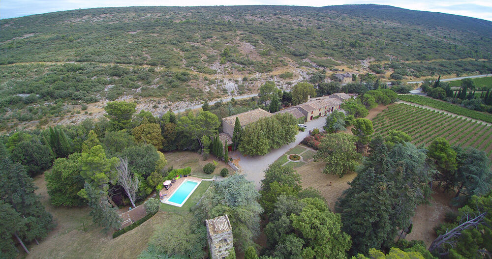 Vente Maison Domaine viticole avec maison de maître d'env. 850m2 habitables et 77 Hectares de terres Monze