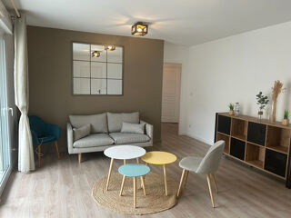  Appartement à louer 3 pièces 64 m²