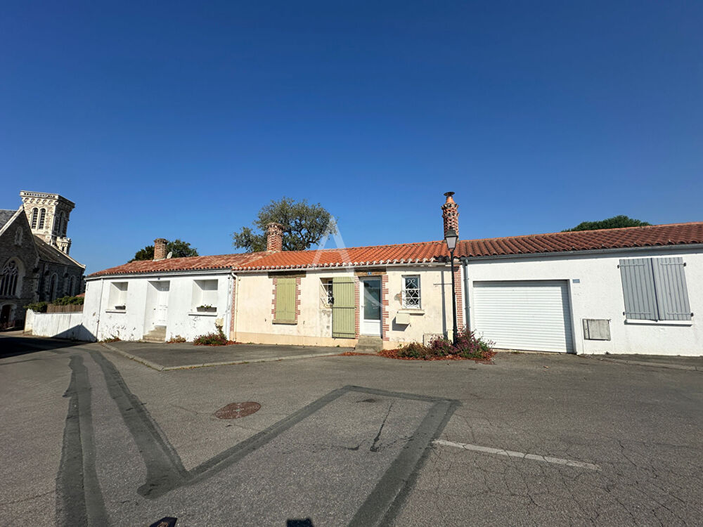 Maison 2 pièces à vendre en plein centre d'Apremont