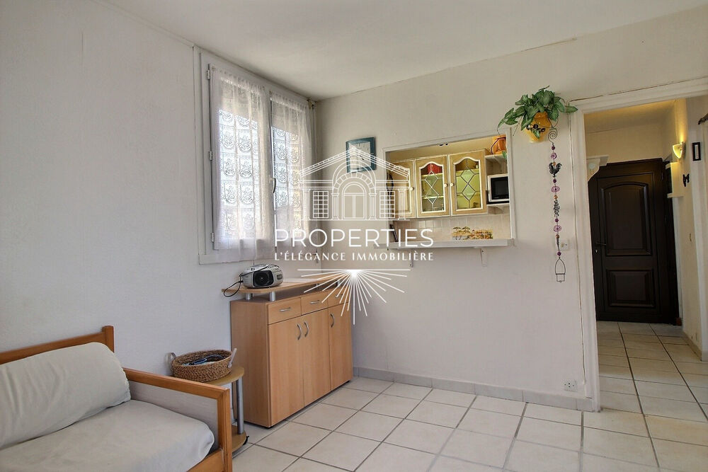 Vente Appartement BORMES - LA FAVIERE - T3 - 38M²  - 2 CHAMBRES  - LES PIEDS DANS L'EAU-TERRASSE - PARKING Bormes les mimosas