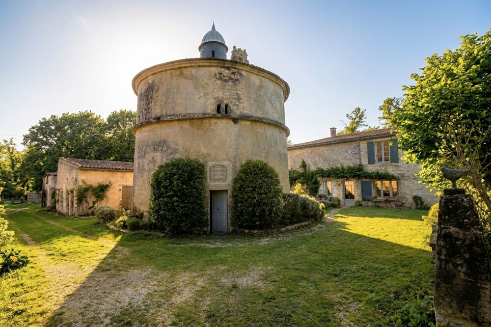Maison de cinq chambres et piscine