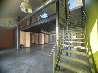 Vente Appartement À vendre ! Loft à aménager de 120 m² avec terrasse, parking et nombreux atouts Lomme