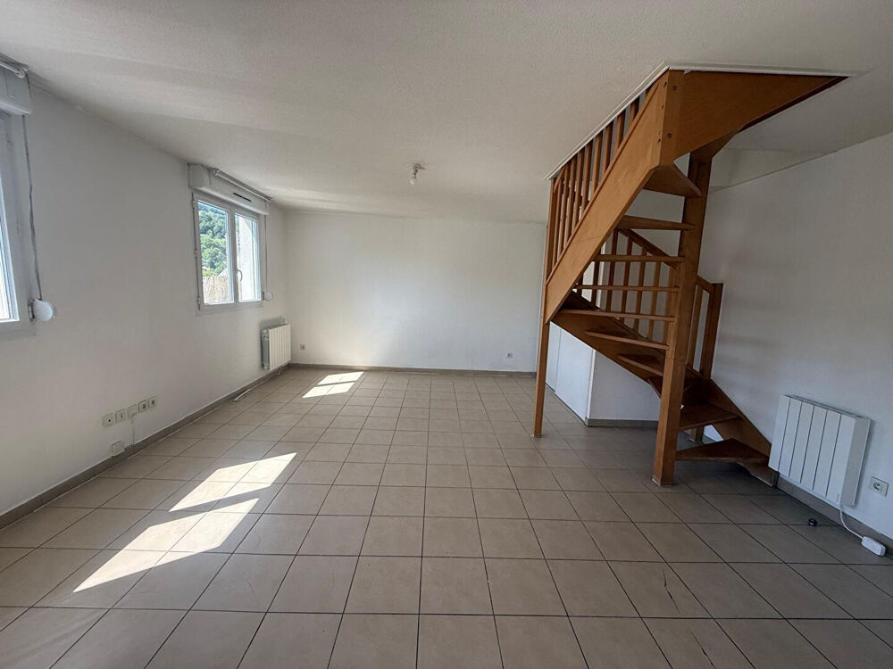 Vente Appartement A vendre SAINT ETIENNE ! Duplex lumineux au dernier étage - terrasse spacieuse et parking couvert Saint etienne