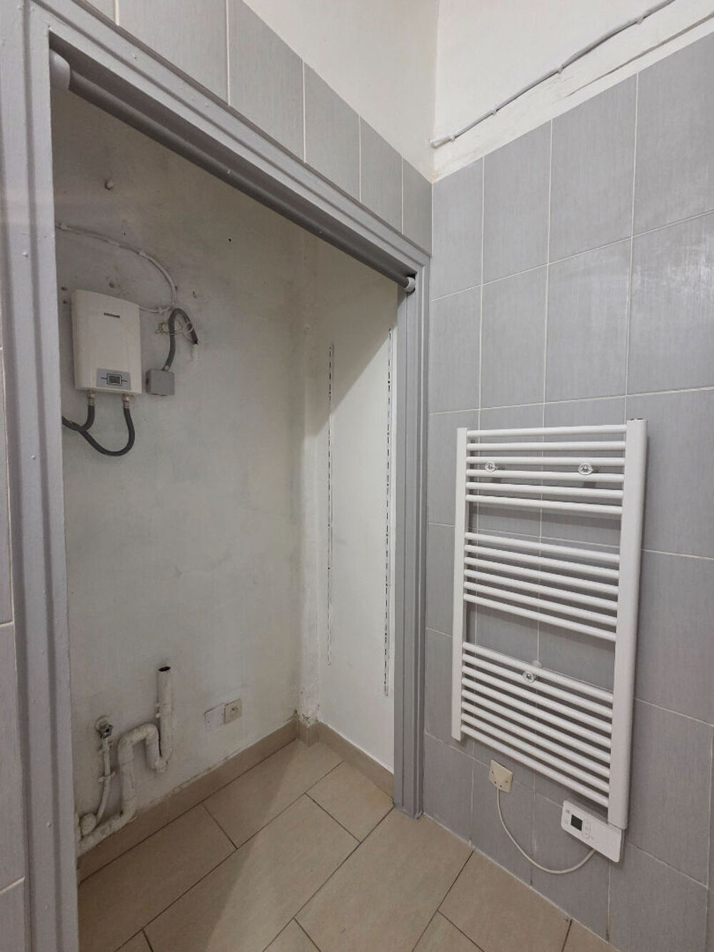 Avignon intra muros, studio, au calme de 31m2