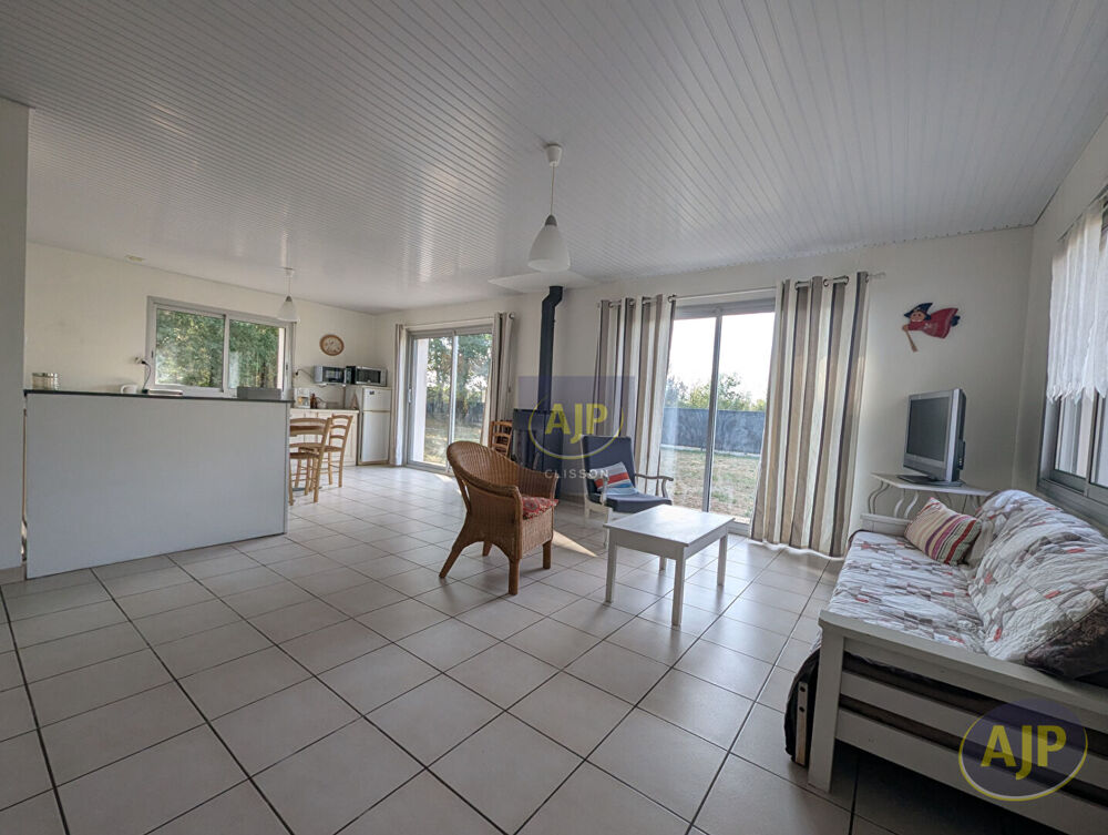 Vente Maison Maison 3 chambres  en village Monnieres. Monnieres
