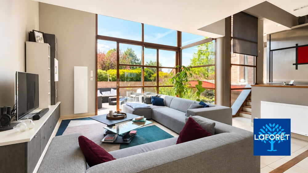 Maison 5 pièces 201 m² · à Sebourg · 201 m² · 528 500 €