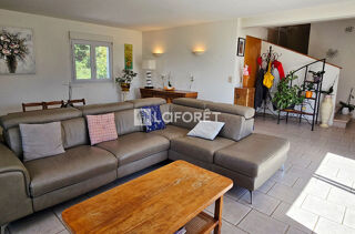  Maison  vendre 5 pices 121 m