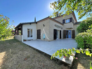  Maison à vendre 8 pièces 229 m²