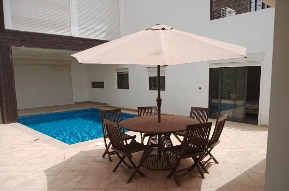 Vente Maison VILLA D'ARCHITECTE NEUVE EN RESIDENCE  R+1 AVEC 4  CHAMBRES PROCHE  SALY CENTER ET PLAGE Ngaparou (Senegal)