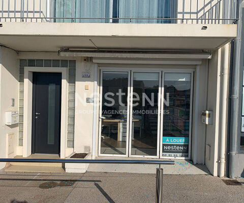 A LOUER LOCAL COMMERCIAL SAINT GILLES CROIX DE VIE - 38  m&sup2; 850 85800 Saint gilles croix