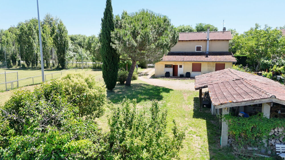Maison de caractère, 127 m² sur une parcelle de 1 134 m² environ !