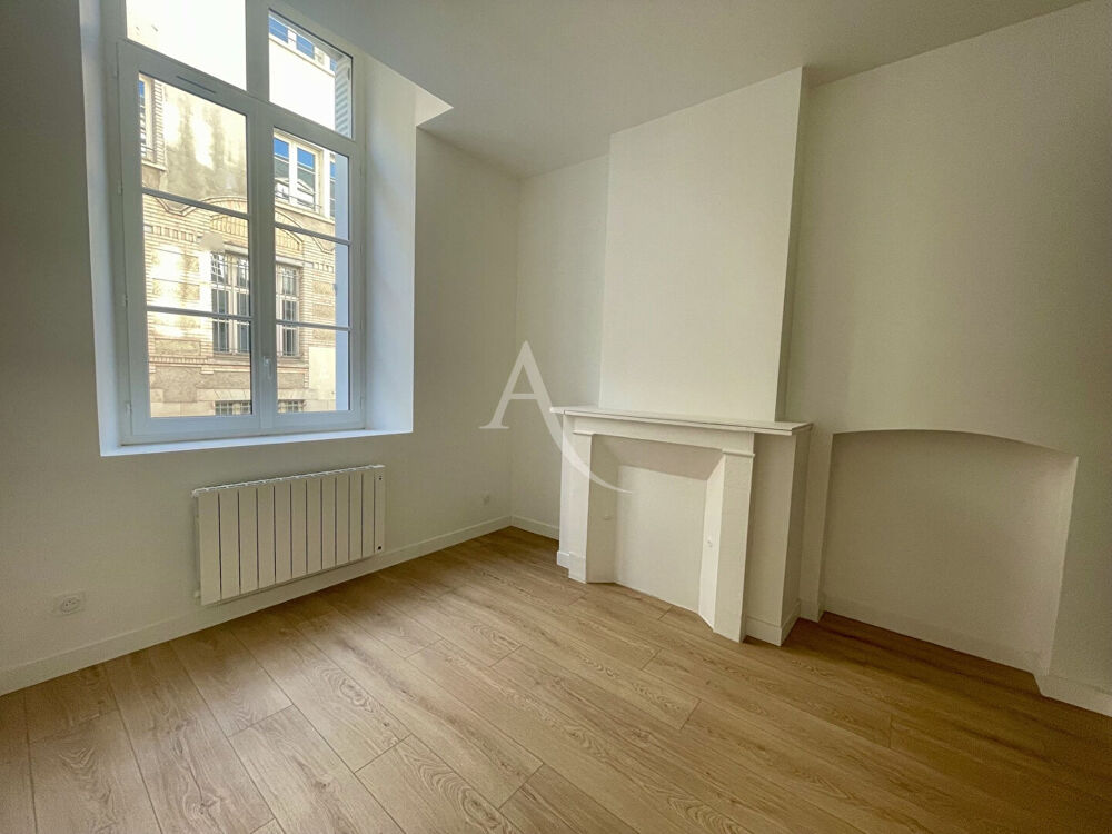 APPARTEMENT CENTRE VILLE ORLEANS T2 30.01M²