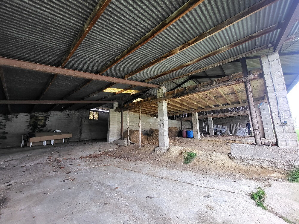 Vente Parking/Garage HANGAR sur PARCELLE de 1500 m² Chatillon sur chalaronne