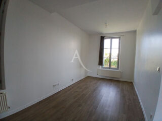  Maison à louer 3 pièces 76 m²
