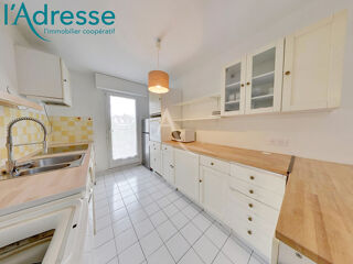  Appartement à louer 3 pièces 71 m²