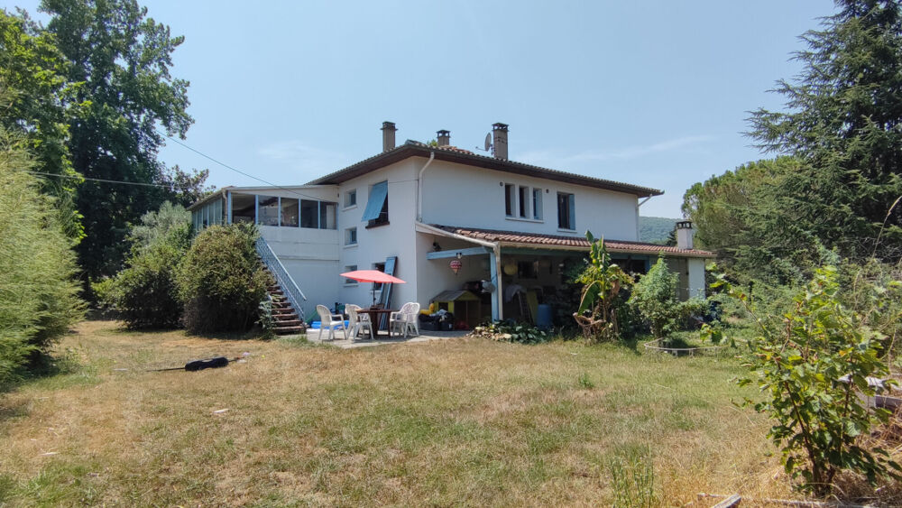 Vente Maison Maison individuelle avec garage et dépendances sur 8800m² de terrain Carla de roquefort