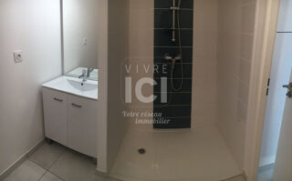  Appartement à louer 2 pièces 43 m²