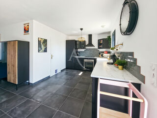  Maison  vendre 5 pices 84 m