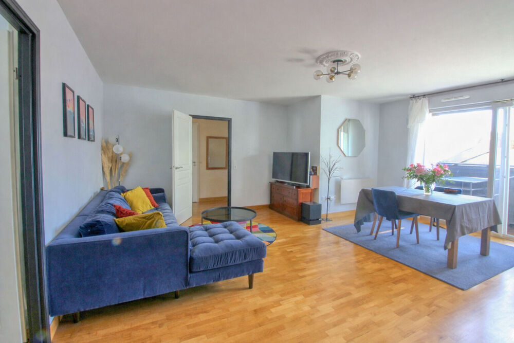 Vente Appartement Entre le centre ville et la Croix de Berny , au deuxième et dernier étage avec un ascenseur Antony