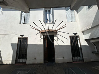  Immeuble � vendre 145 m�