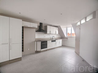 Appartement à louer 3 pièces 61 m²