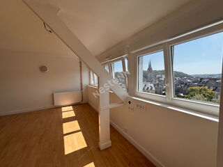  Appartement à louer 3 pièces 61 m²