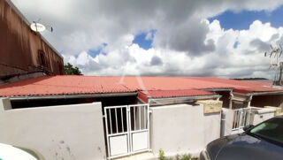  Immeuble à vendre 9 pièces 210 m² Fort de france