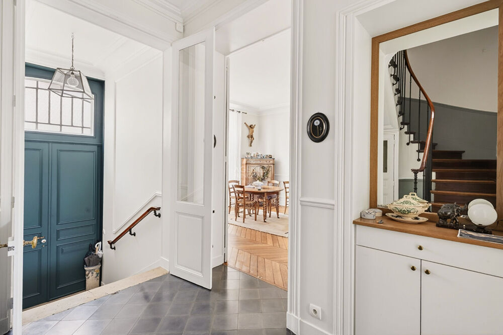Versailles Rive-Droite Maison ancienne 10 pièces sur parcelle de 411 m²