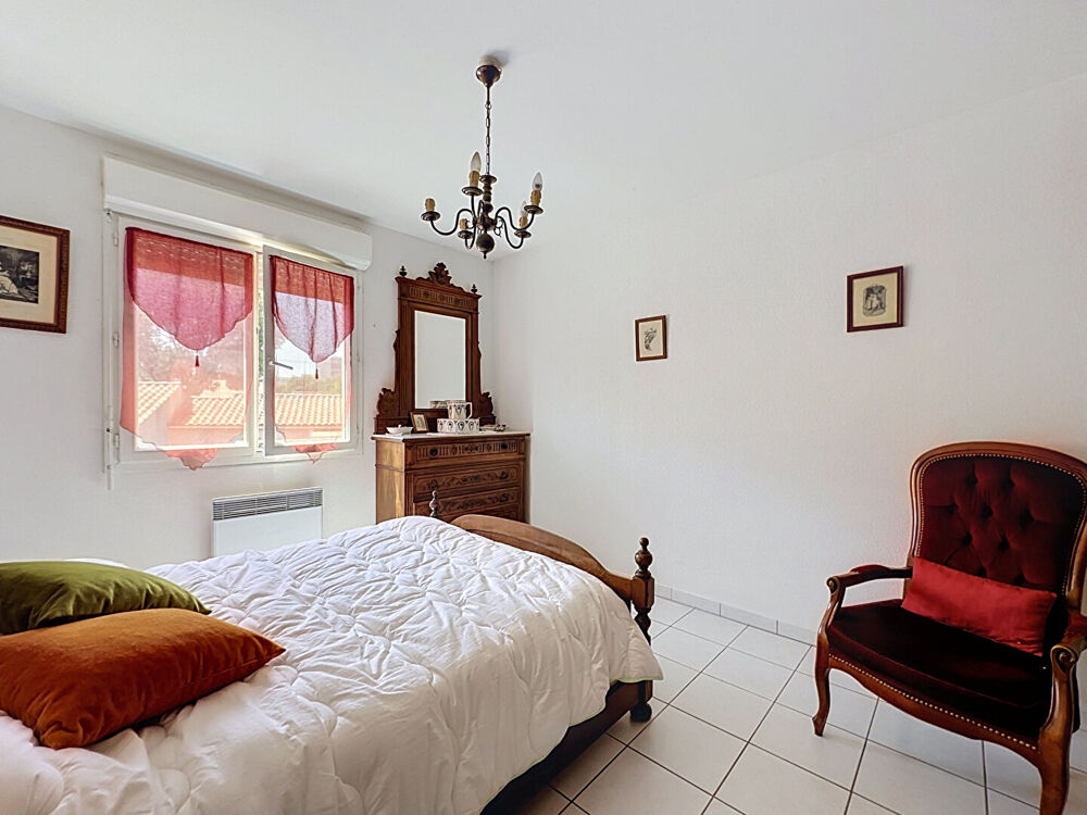 Vente Appartement APPARTEMENT T4 DE 95 m² ! VUE LAC ! GARAGE ! RÉSIDENCE SÉCURISÉ Miramas