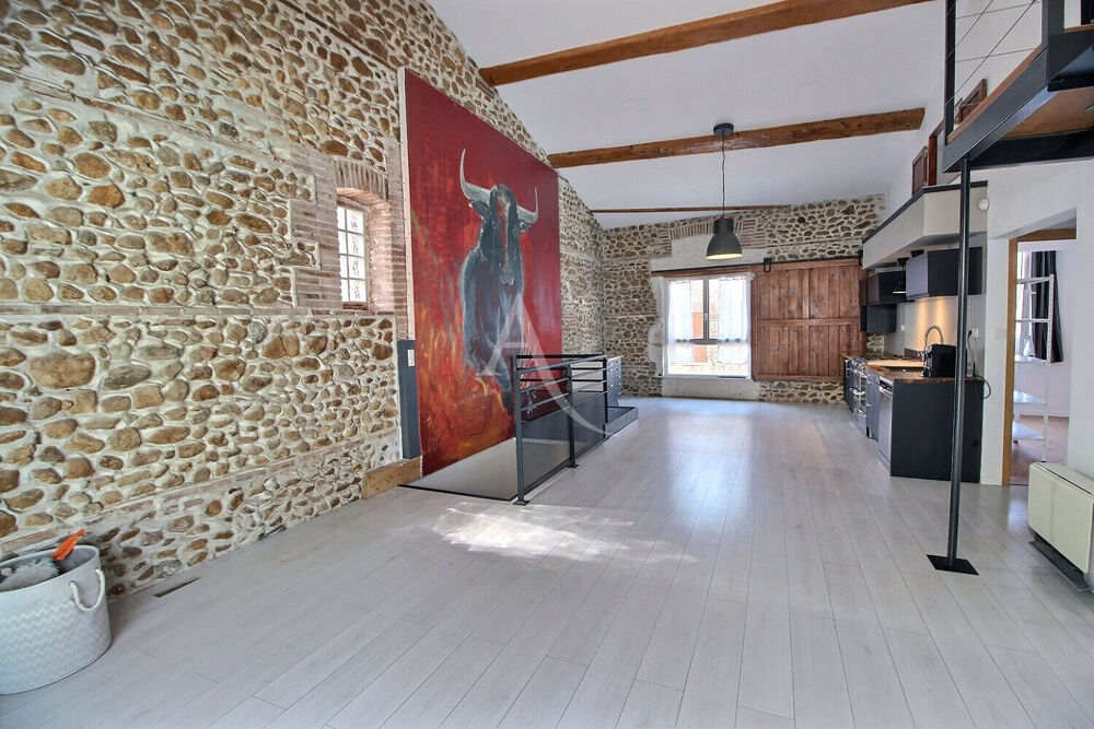 Vente Maison À VENDRE MAISON DE VILLAGE ATYPIQUE AVEC PISCINE, TERRASSE ET GRAND GARAGE Cabestany