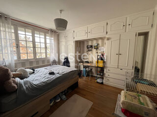  Immeuble à vendre 5 pièces 167 m²
