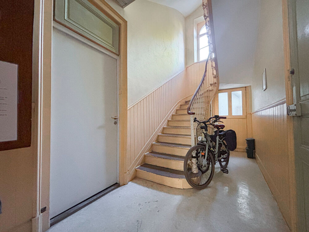 Vente Appartement A vendre - Studio de 13 m² carrez et 18 m² au sol - Libre de locataire - Angers Place de la Visitation / proche Gare Angers